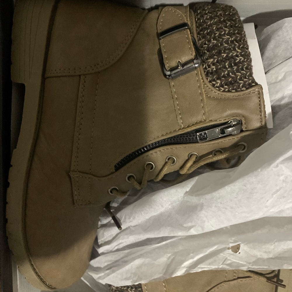 Lucina brown boots